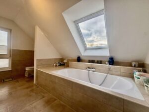 Wanne im en Suite- Bad