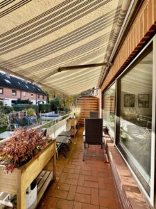 Balkon, EG
