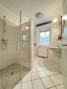 Whg 2, EG, Badezimmer